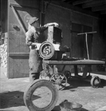 Recycling parts of used cars; 1941.