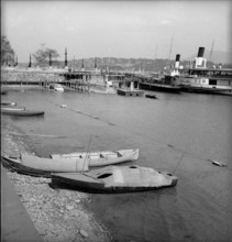 Lake Geneva: low water level; 1943.