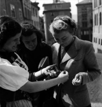 Collection of donations for the Red Cross, 1942.