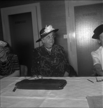 Baroness Pol Boel at a women's conference, 1948.