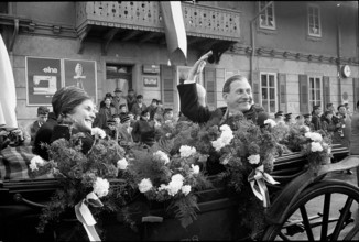 Ludwig von Moos, newly elected federal president visiting Sachseln; 1963.