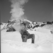 Soldier firing smoke cartridge, Grindelwald 1951