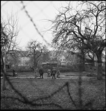Entrenchment, Volkssurm soldiers digging trenches 1944