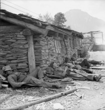 Termen, Slate mine in the Valais, miners having a break; 1946