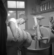 Medical orderly, assignment in civilian professions, baker; 1939