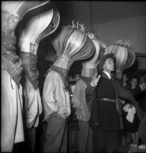 Procession of the onion heads in Berne, 1950