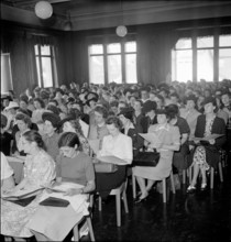Women being trained; 1944