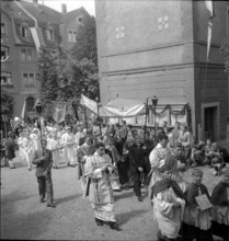 Procession at the feast of Corpus Christi, Oerlikon 1944