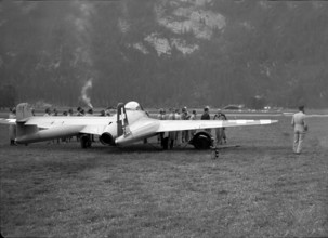 British fighter jet Vampire J-1002 at Meiringen airfield 1946