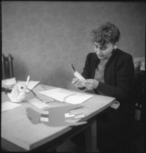 After World War 2: Making of soft toys, Zurich 1945