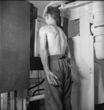 X-ray initiative against lung tuberculosis, Zurich 1945
