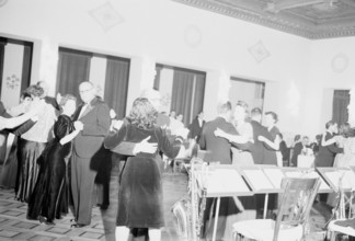 St. Moritz 1947: Dancing couples