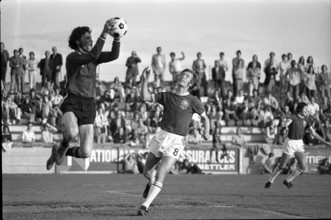 Training session Australian team vs Xamax, 1974