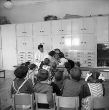 Dental care lesson at Kindergarten Forch, Zurich 1956