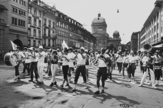 Cup final 1986: FC Sion -Servette Geneva; Sion supporters in the streets of Berne