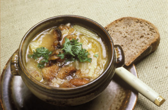 Specialty dish from Canton Valais: Valais traechu soup 1979
