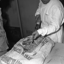 Basel, quality control of beef imported from Argentina at Swiss Border, 1966