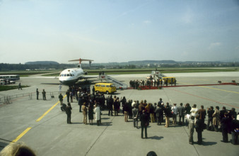 Arrival Elizabeth II, Zurich Airport 1980