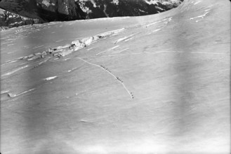 Gauli Glacier; emergency landing Dakota; accident site; accident location; 1946