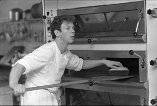Berne, examinee at work; 1970