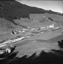 Alpthal, Schwyz; 1951