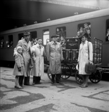 Mission of Swiss doctors to Abyssinia before departure, 1945
