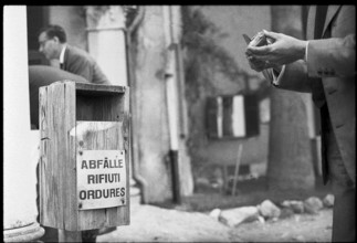 Rubbish bin, 1965