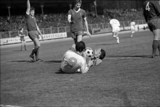 Champions Cup semi-final 1977: FC Zurich - Liverpool FC; Clemens, Risi