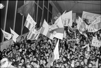 Champions Cup semi-final 1977: FC Zurich vs. Liverpool FC; Zurich supporters