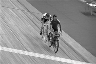 Olympic Games Moscow 1980: Olympic champion Robert Dill-Bundi with coach Plattner