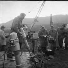 Demonstration with air hammer at exhibition noise abatement, Zurich 1960