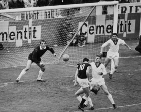 Cup final 1965: FC Sion - Servette Geneva; Vidinic, Vonlanthen, Rösch, Jungo