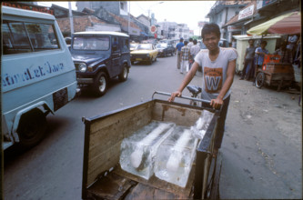 Street vendor in Jakarta, 1986