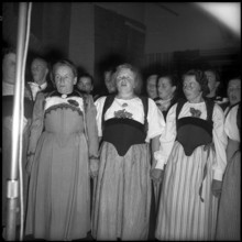 Chorus of the farmer women at Braechete in Zaeziwil, 1956