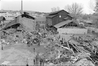 Demolition of a brick factory in Zurich Giesshübel 1971
