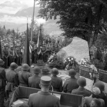 Soldiers' memorial of motor vehicle troops, Brünig 1953