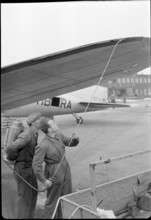 Treatment of the Swissair airplanes with ice repellent agent