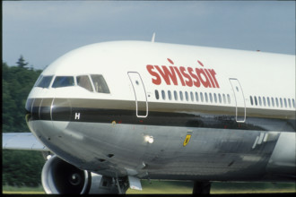 DC-10 before take-off, takeoff, 1987