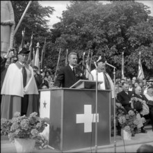 Roger Bonvin, newly elected federal councilor visiting Sion; 1962