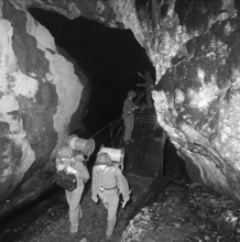 Rescue operation to save the Hölloch grottos explorers, 1952