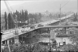 Zurich-Altstetten, Europa Bridge under construction, load test; 1963