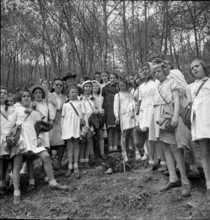 Spring festival in Vico Morcote, 1942