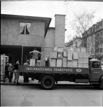 Collecting care parcels for Russia, 1948