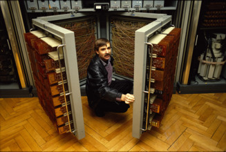 Writer Emil Zopfi with inventor Konrad Zuse's computer Z-23, 1988