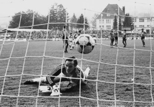 Keeper Roger Berbig, Grasshoppers Zurich, 1984