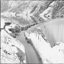 Luzzone dam: official opening 1964
