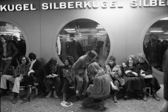 Homeless teenagers in Zurich's shopville, 1971