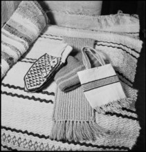 Manual knitted and woven goods, 1945
