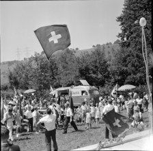 National holiday August 1, 1962: Knorr distributes soup