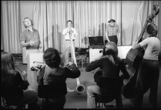 Urs Schneider, director; Jozsef Molnar, alpenhorn player; 1974